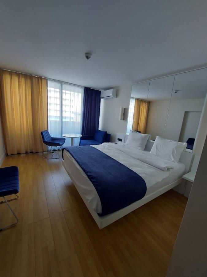 Orbi City Lux Apartment Batumi Exterior photo